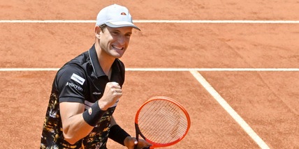 Passaro show, Arnaldi e Fognini vincono al terzo set. Cocciaretto ed Errani ok