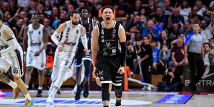 È una grande notte a Casale: il Derthona comanda sin dall’inizio e batte la Virtus