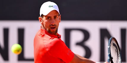 Djokovic gioca a Ginevra per tenere a bada Sinner