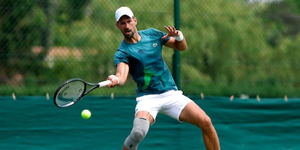 Djokovic clamoroso: si allena già a Wimbledon 18 giorni dopo l’operazione al ginocchio!