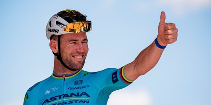 Cavendish vince e fa la storia del Tour. Pogacar resta leader