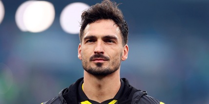 Calafiori saluta Bologna, Hummels e non solo: le alternative rossoblù