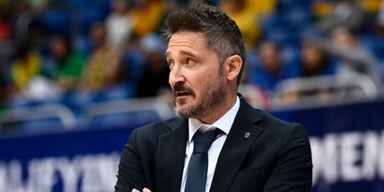 Pozzecco confermato, guiderà l'Italbasket fino al 2025: l'annuncio