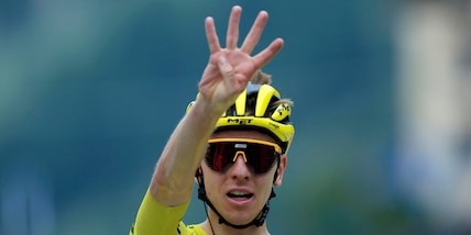 Pogacar imperiale, trionfa anche nella 19ª tappa e ipoteca il Tour de France