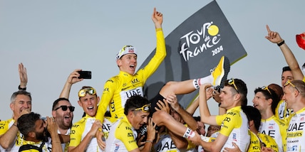 Pogacar, messaggio social dopo il Tour: "Alzo un calice e dico grazie..."