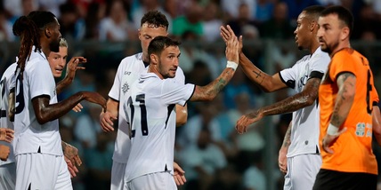 Napoli, poker all'Egnatia: Kvaratskhelia, Politano, Simeone e Ngonge in gol