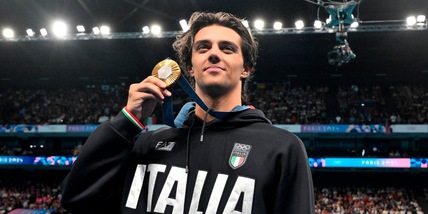 Ceccon nella storia: medaglia d'oro nei 100 metri dorso a Parigi!