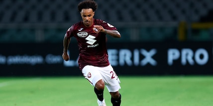 Torino, Lazaro si tiene stretta la fascia sinistra. Ma Borna Sosa...