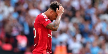 Sancho spedito in tribuna, Ten Hag getta il velo: la dichiarazione pre partita