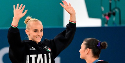 Alice D'Amato nel paese delle meraviglie sulla trave che odiava