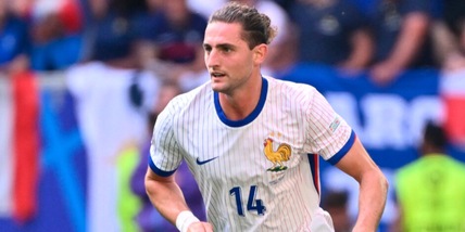 Rabiot ha finalmente trovato squadra, l’annuncio: “Principio di accordo”