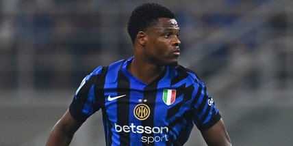 Dumfries (ri)firma con l'Inter: cifre, dettagli e retroscena sul rinnovo