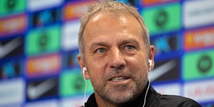 Flick, l'avviso a Szczesny: "Nel Barcellona nessuno è titolare a priori"