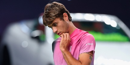 Cobolli a lezione di tennis: Djokovic lo asfalta a Shanghai e va agli ottavi