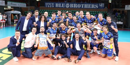 Cuneo Volley ai vantaggi del quarto set si aggiudica l'esordio casalingo