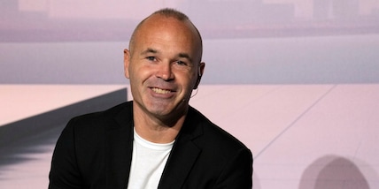 Iniesta dopo il ritiro: "Allenare il Barcellona sarebbe una sfida incredibile"