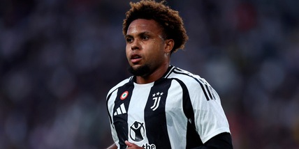 Allarme McKennie: il guaio Juve potrebbe essere più serio del previsto