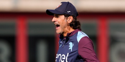 Cairo parla alla squadra, Vanoli: "Discorso motivazionale". Fuori contestazione