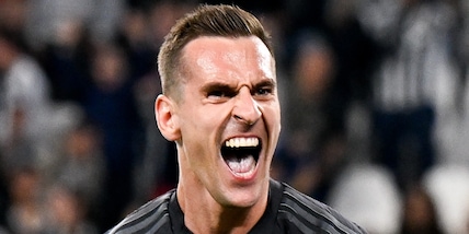 "Quanto ca**o mi manca tutto cio”: Milik, il post social scatena i tifosi Juve