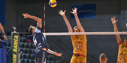 Impresa Aversa: superata Acicastello