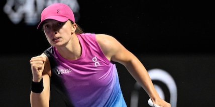 Swiatek rimonta Krejcikova all'esordio nelle Wta Finals, Gauff batte Pegula