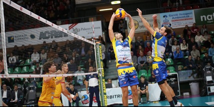 Cuneo vince al quinto set la battaglia con Acicastello
