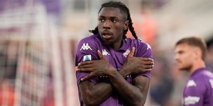 Kean tripletta e la Fiorentina vola. Roma, è buio pesto: ko anche col Bologna