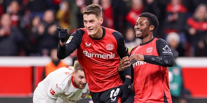 Schick trascina il Bayer con una tripletta. Poker Dortmund, crolla il Lipsia