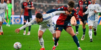 Miretti firma la rimonta, il Cagliari si salva su rigore nel finale: 2-2 a Genova