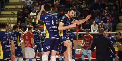 Taranto due volte in vataggio ma vince Modena