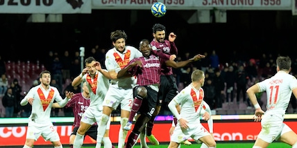 Salernitana e Brescia non si fanno male: Colantuono resta in zona play-out