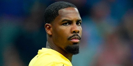 "Stop al razzismo": Milan, sostegno a Maignan dopo i cori di Verona