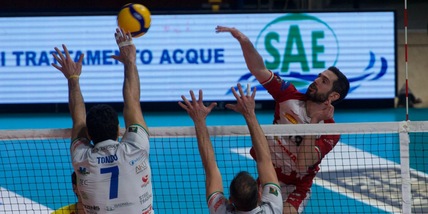 Brescia vince a Reggio Emilia e torna sola in testa