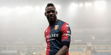 Genoa, i tifosi invocano Balotelli per la sfida salvezza col Parma. E Vieira?