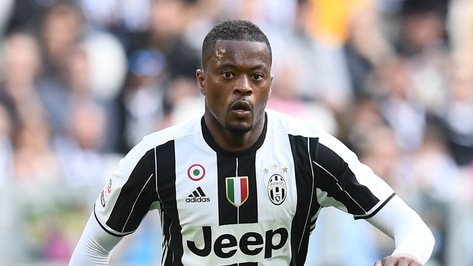 Calciomercato Juventus: Patrice Evra rimane un altro anno a Torino