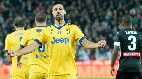 Juventus 6 più forte di tutto: show a Udine in 10 contro 11
