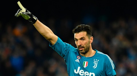 Figc o Juve, Buffon sfoglia il suo futuro
