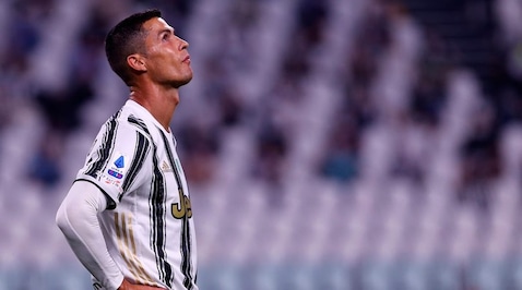 Juventus, Ronaldo: serve un tampone negativo per sfidare Messi. O no?