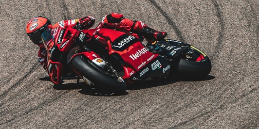 MotoGP: allarme prestazioni, i piloti sono al limite