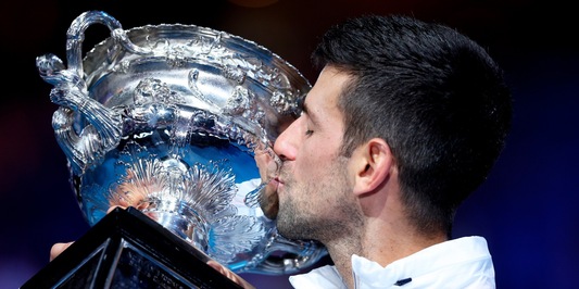 Australian Open, Djokovic trionfa a Melbourne: è un Nole da Grande Slam