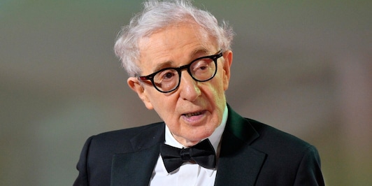 Caso Rubiales, la difesa di Woody Allen: "Solo un bacio a un'amica"