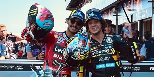 MotoGP: Bagnaia orsetto come Justin Bieber, Bez cantante