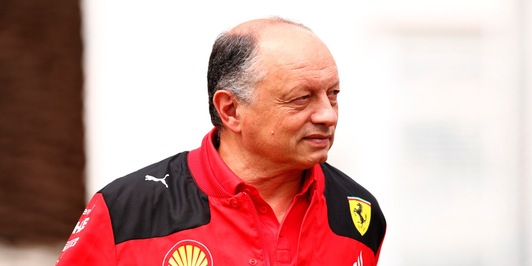 “Verstappen in Ferrari?”: la risposta di Vasseur e i rinnovi di Leclerc e Sainz