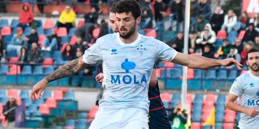 Como da A con un Cutrone così