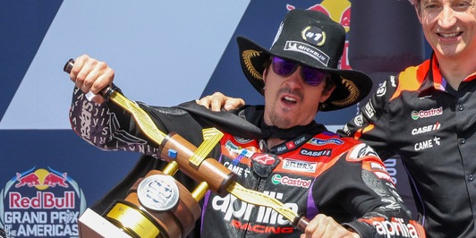 Aprilia si fa in cinque nel laboratorio Jerez