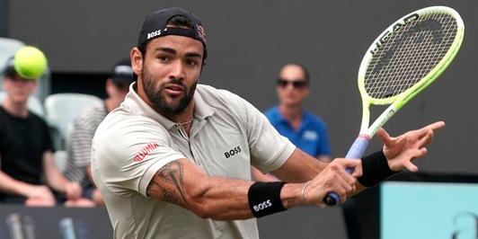 Berrettini ci va vicino, poi la benzina finisce: ora Halle con Sinner