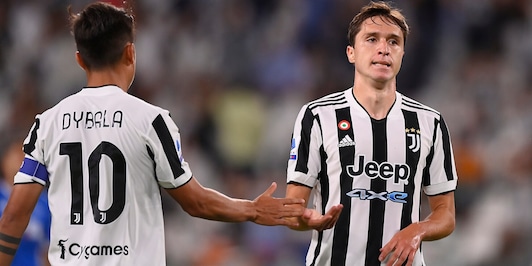 Chiesa flirta con la Roma: Dybala lo aspetta, De Rossi lo chiama. Juve, che fai?