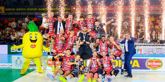 Volley, Perugia è un passo avanti. Tutte le altre per un trofeo