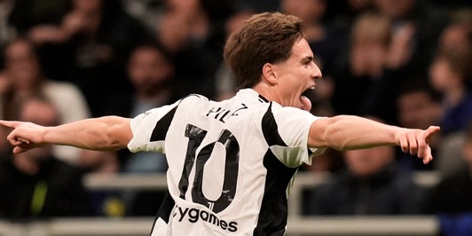 Fenomeno Yildiz e la Juve riprende l'Inter: 4-4 da pazzi