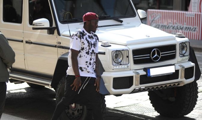 Muntari 'sfida' Milano su una 6x6 da 470 mila euro